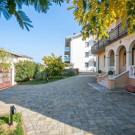 Villa Mimosa - Appartamento 1 - Happy Rentals Desenzano del Garda Dış mekan fotoğraf