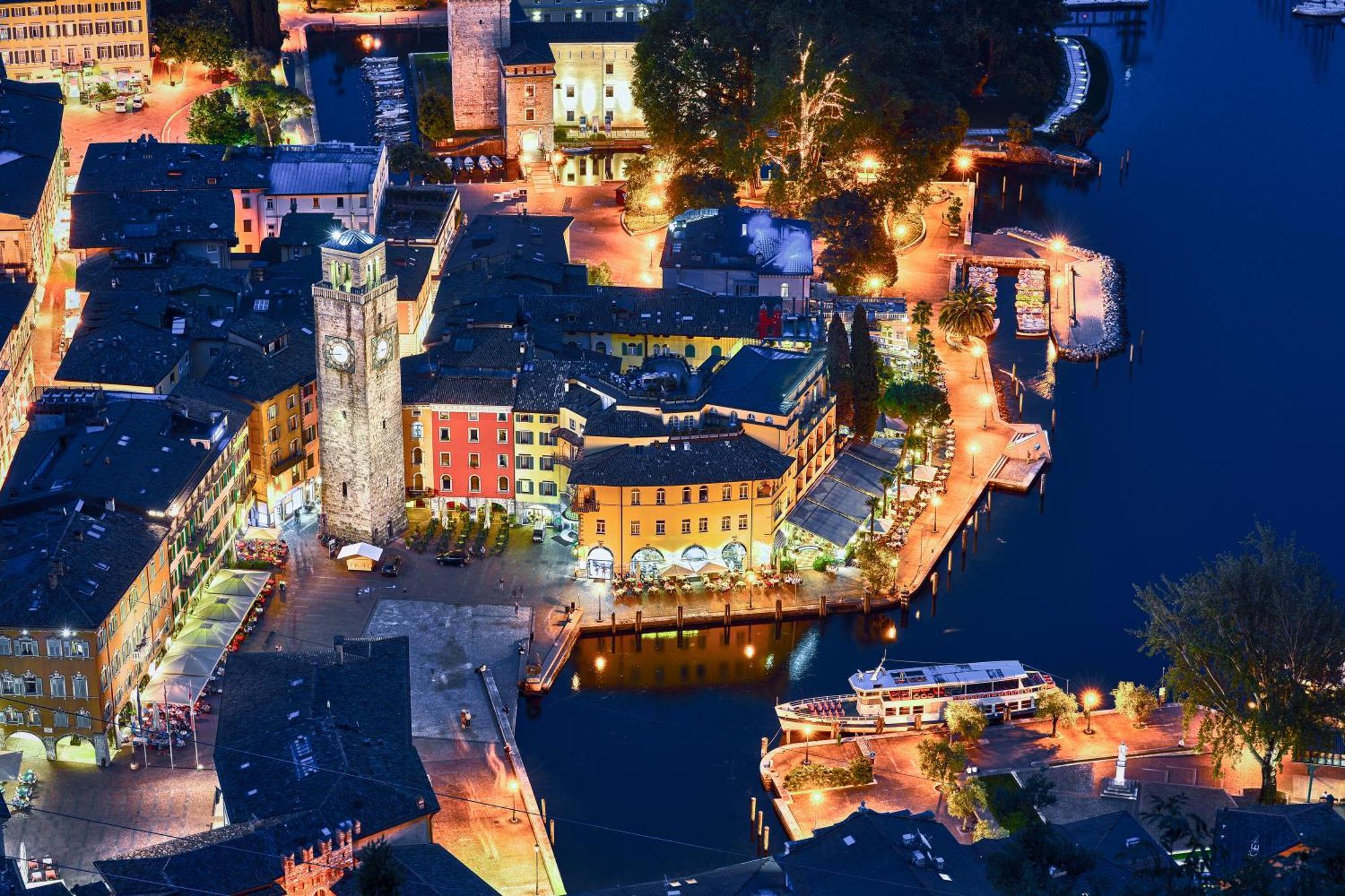 Villa Mimosa - Appartamento 1 - Happy Rentals Desenzano del Garda Dış mekan fotoğraf